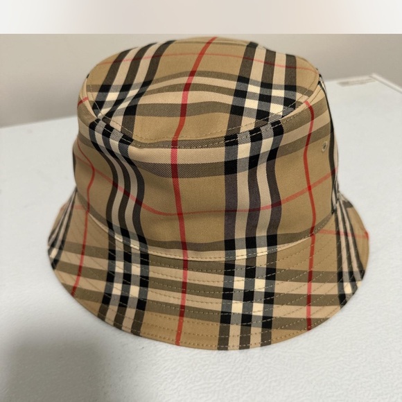 Burberry Checkered Bucket Hat - Picture 1 of 2